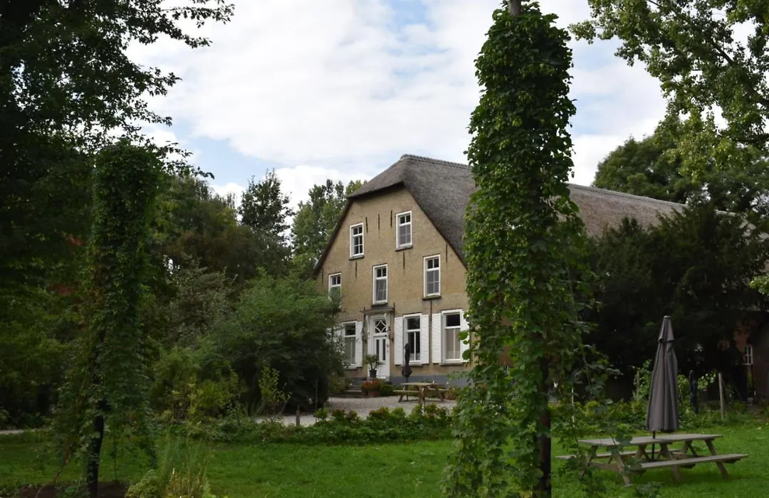 B&B Kasteelhoeve-Dussen-1